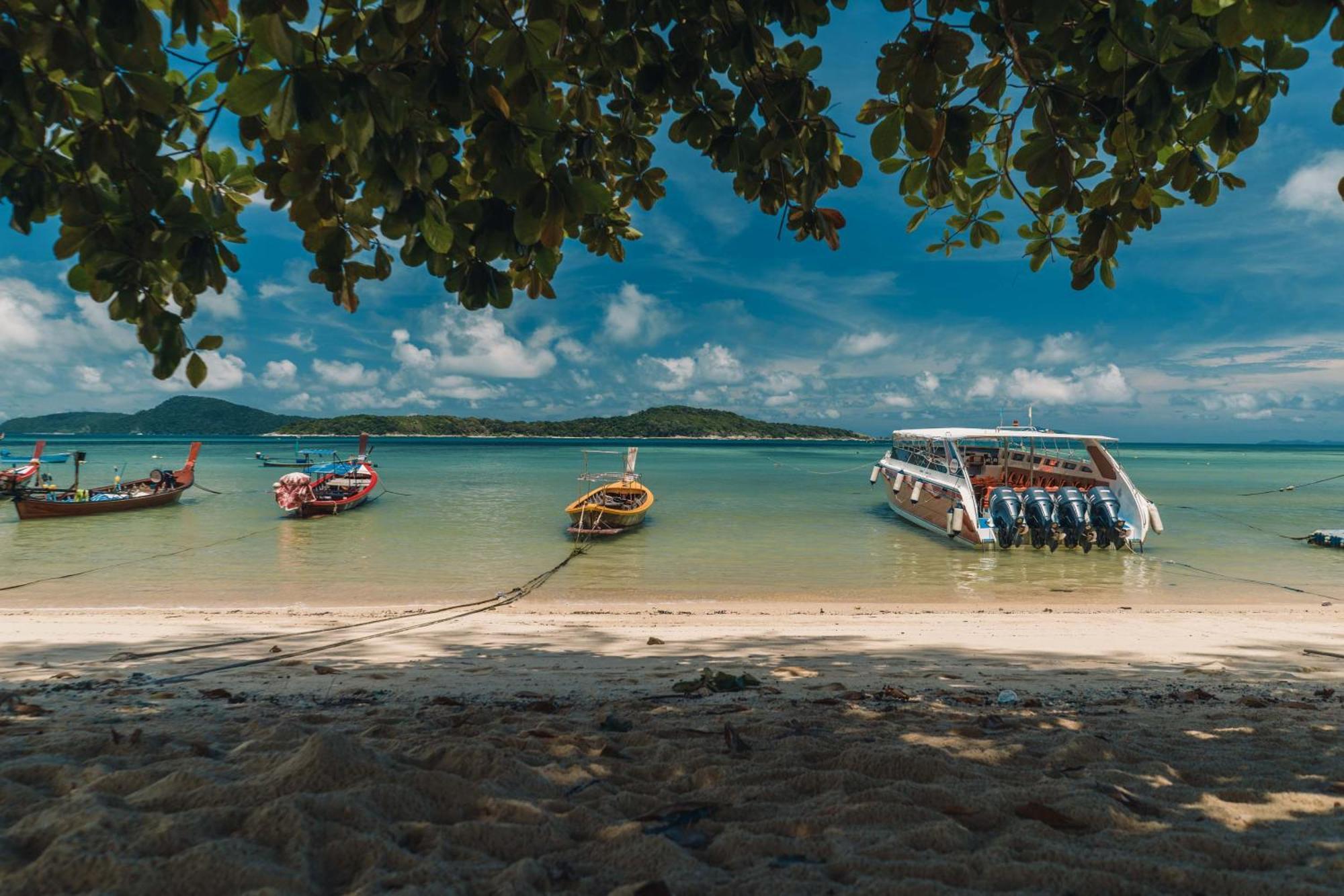 Rawayana West Villas & Kids Park Rawai Екстериор снимка